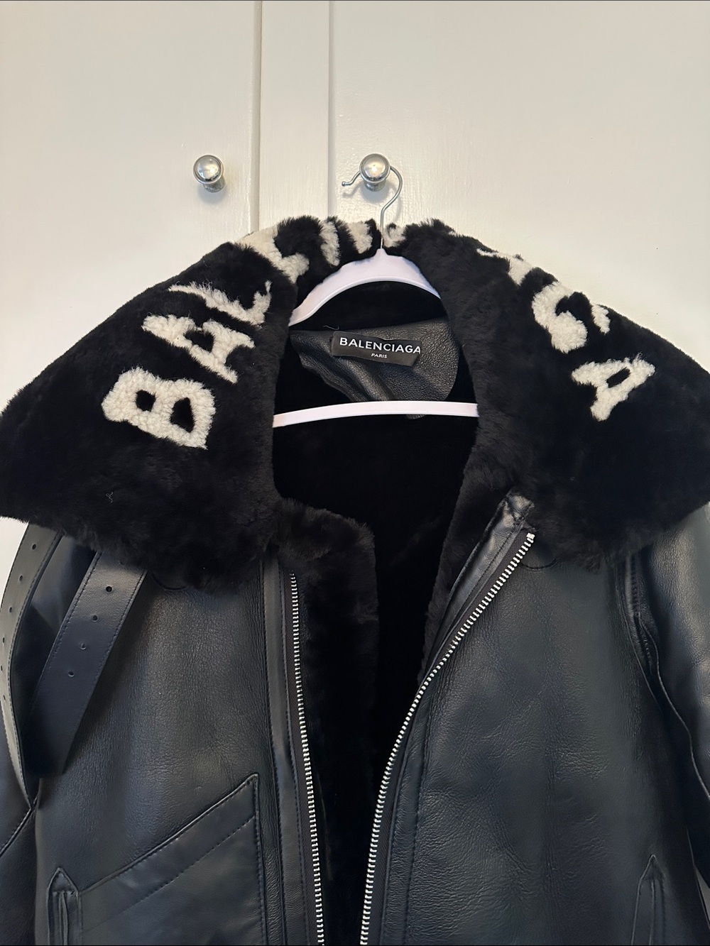 LIKE NEW Balenciaga 'Le Bombardier' Black Leather and Shearling Oversized Jacket - Picture 2 of 11